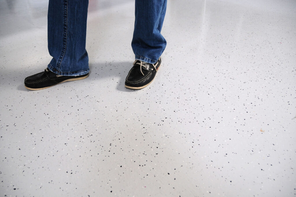 gietvloer flakes epoxy